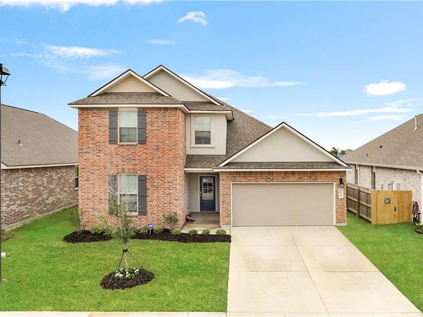 1474 BANKS VIEW Street, Slidell, LA 70461
