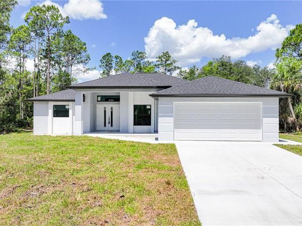 1621 EIGHTH AVE , LEHIGH ACRES, FL 33972