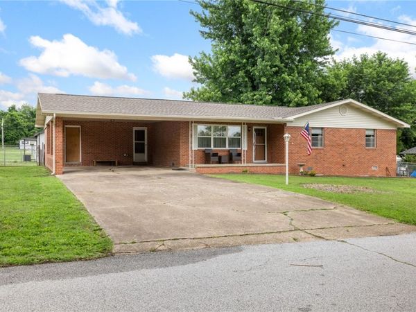 113 Russell Drive, Harrison, AR 72601