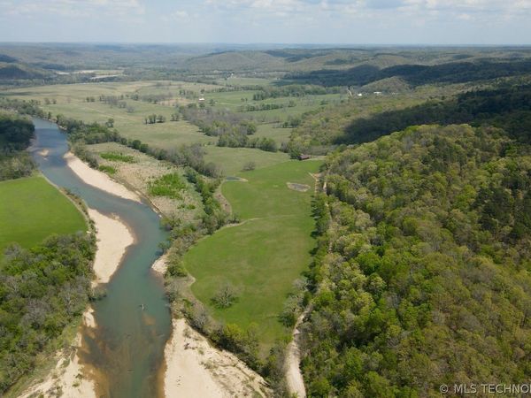 12231 N 569 Road , Proctor, OK 74457