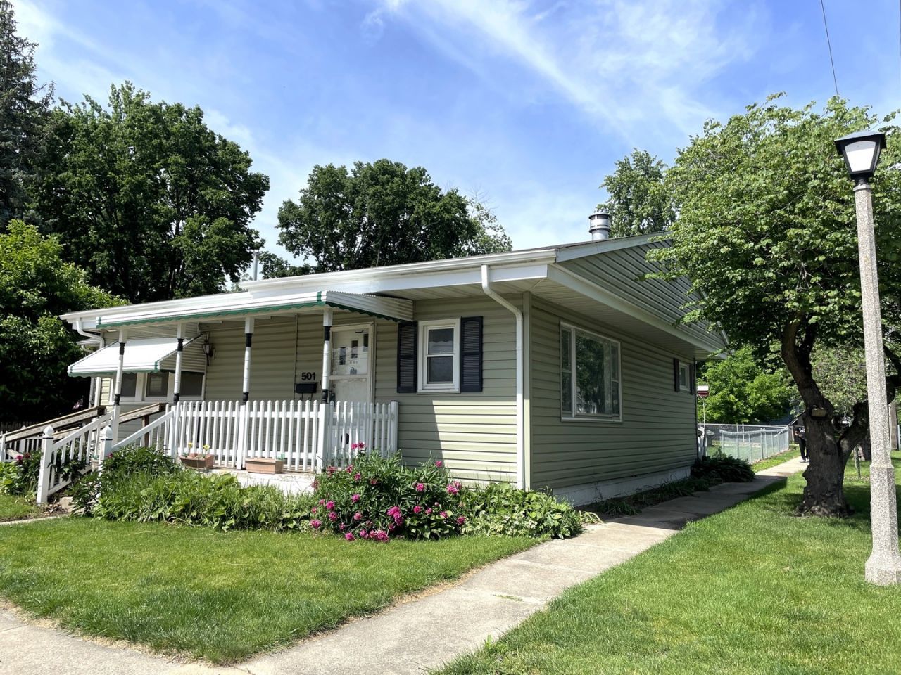 501 S Glover Avenue, Urbana, IL 61802 Main Photo