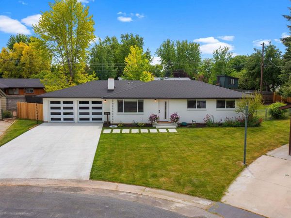 3008 N Ustick Cir, Boise, ID 83704
