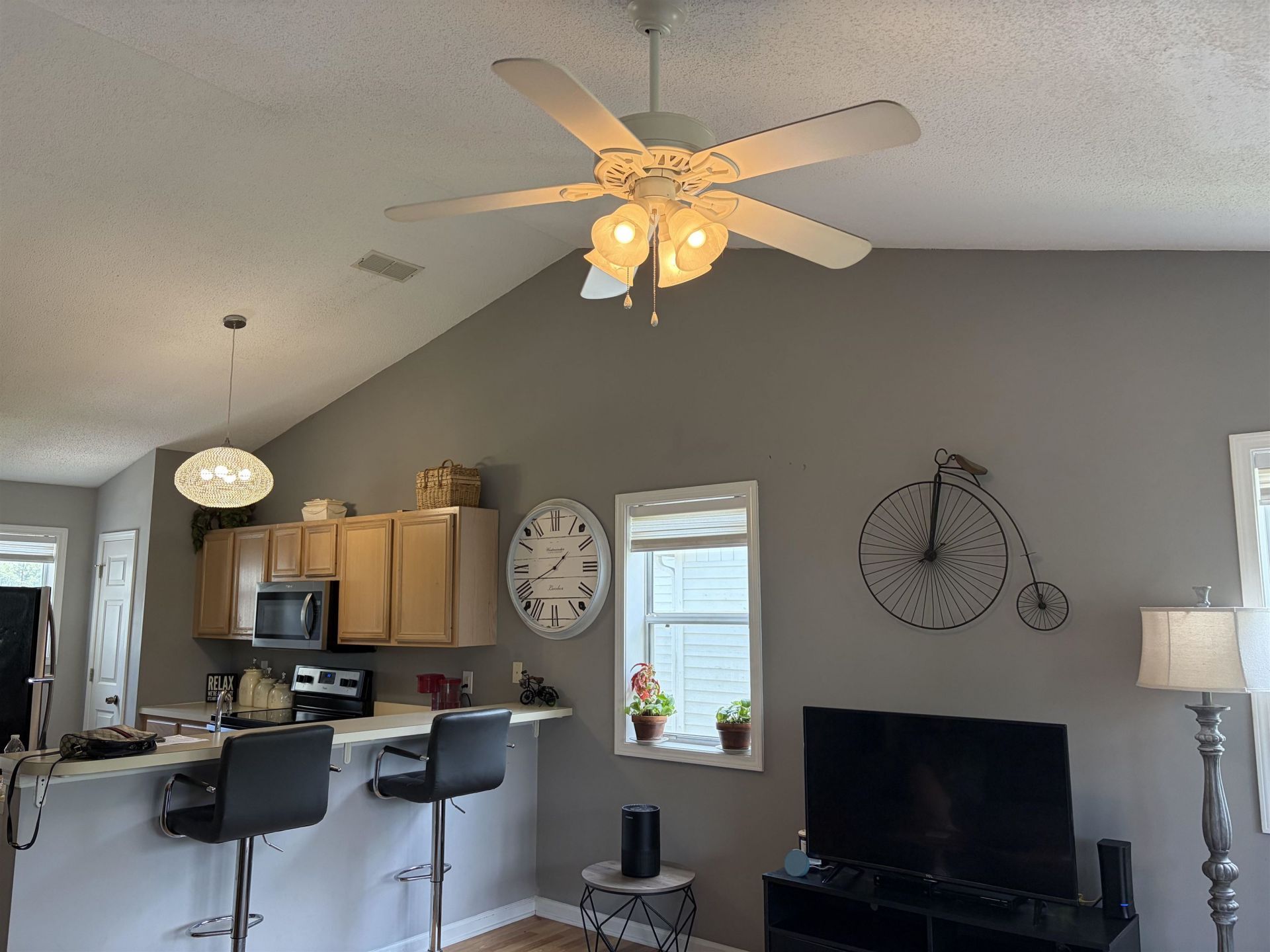 1450 Blue Tree Ct.  Photo 7