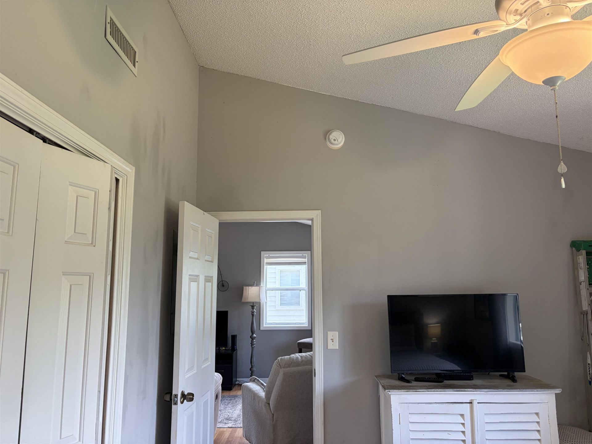 1450 Blue Tree Ct.  Photo 8