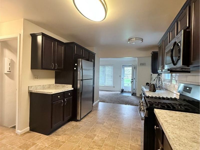 1924 Miriam Avenue, Avon, OH 44011 Photo 4