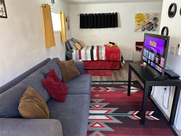 308 S 10th Street , Unit B, Las Vegas, NV 89101