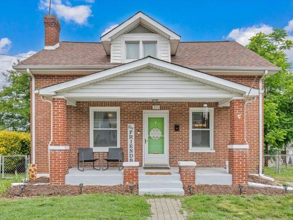 331 Bowman ST , Vinton, VA 24179