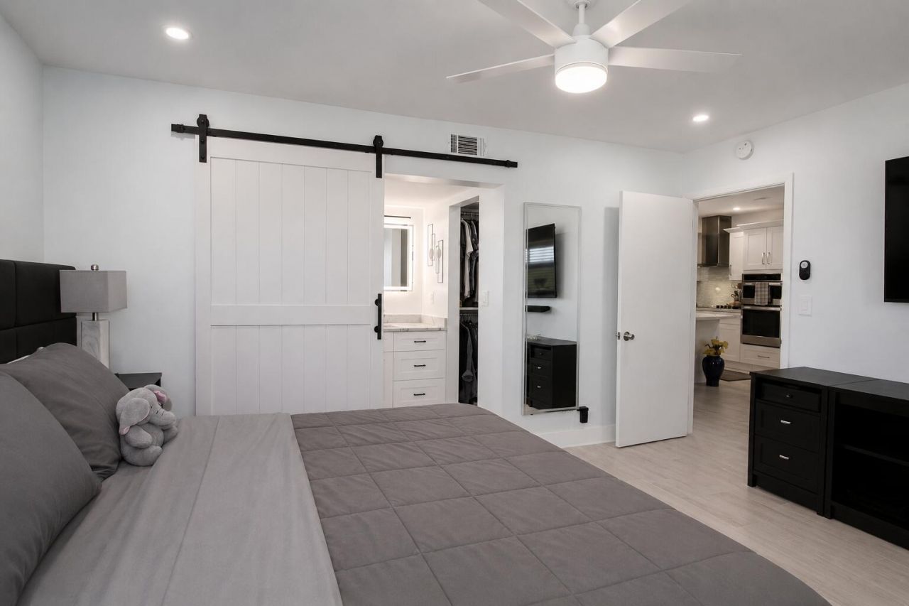 7787 Golf Cir Drive, Unit 301, Margate, FL 33063 Photo