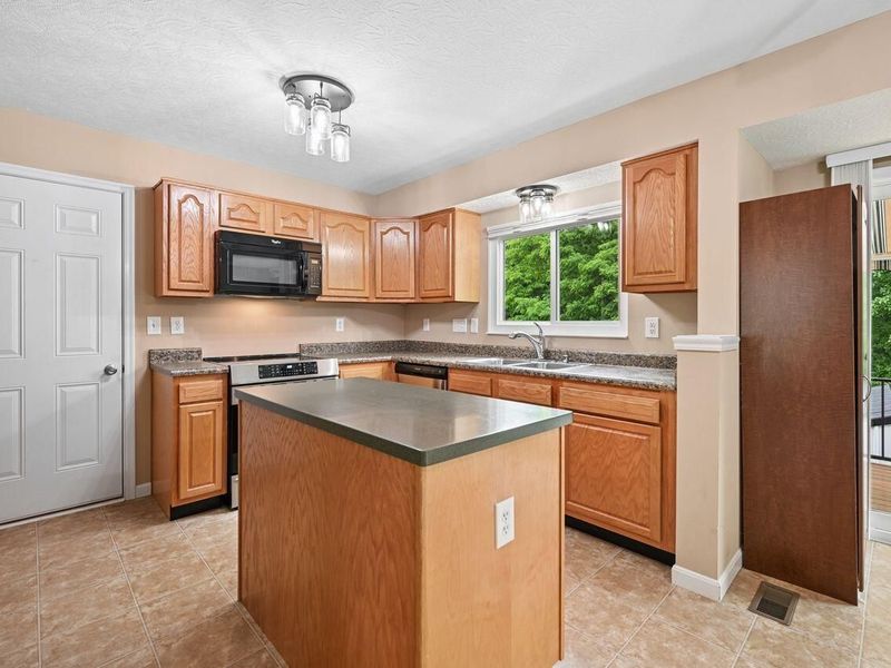 2513 Frontier Drive, Hebron, KY 41048 Photo 7