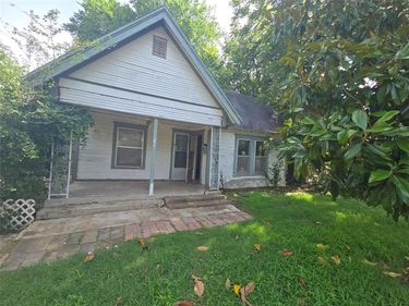 2610 Brandon Street , Dallas, TX 75211