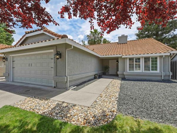 5013 Charter Rd, Rocklin, CA 95765
