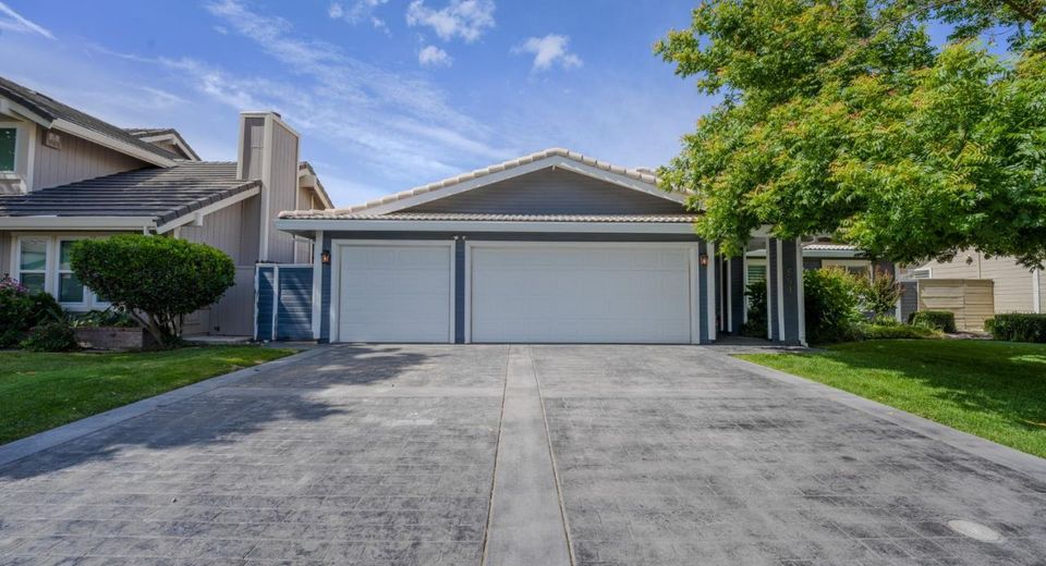 591 Rivergate Way, Sacramento, CA 95831 Photo