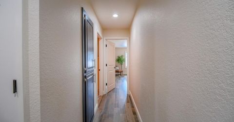 591 Rivergate Way, Sacramento, CA 95831 Photo