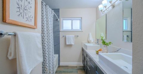591 Rivergate Way, Sacramento, CA 95831 Photo