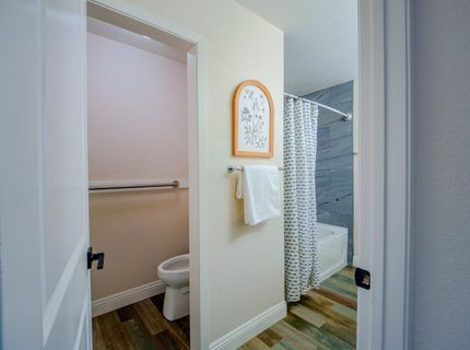591 Rivergate Way, Sacramento, CA 95831 Photo