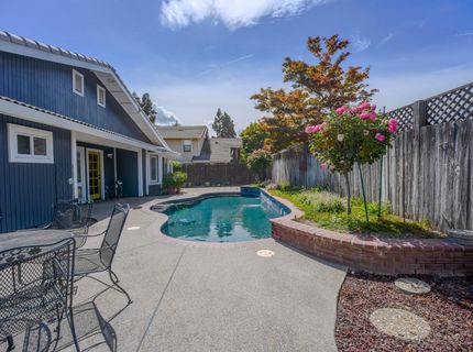 591 Rivergate Way, Sacramento, CA 95831 Photo