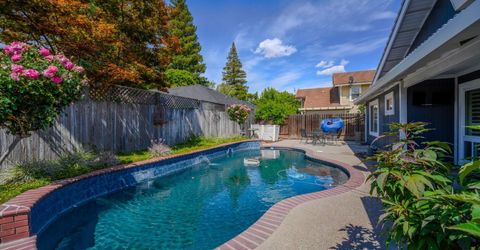 591 Rivergate Way, Sacramento, CA 95831 Photo