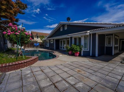 591 Rivergate Way, Sacramento, CA 95831 Photo