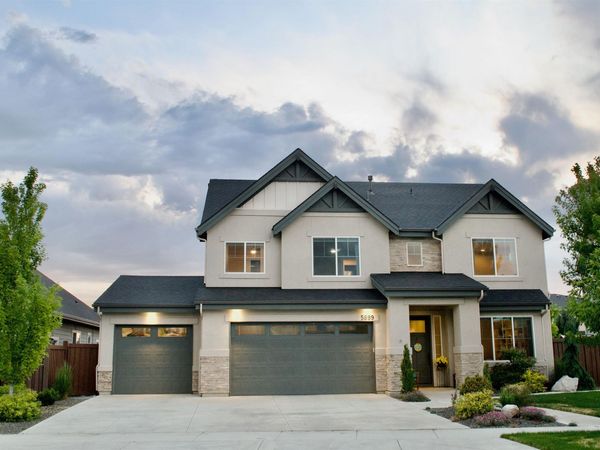 5899 N Levenham Ave, Meridian, ID 83646