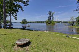 240 Saluda Waters Point photo 4