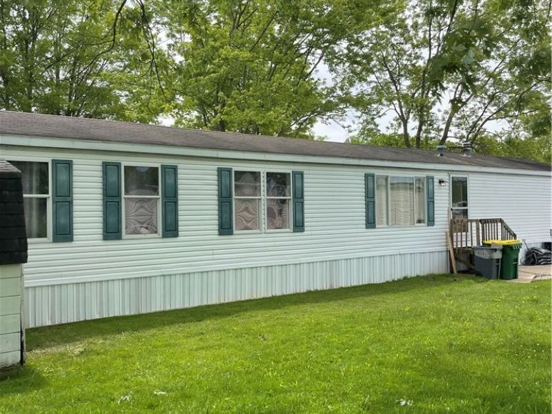 6409 Amanda Lane, Ravenna, OH 44266 Photo 1