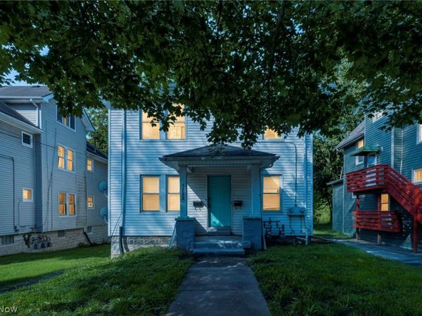 1282 Pondview Avenue , Akron, OH 44305