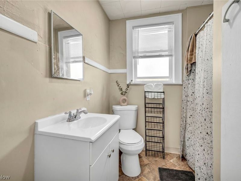 1282 Pondview Avenue, Akron, OH 44305 Photo 17
