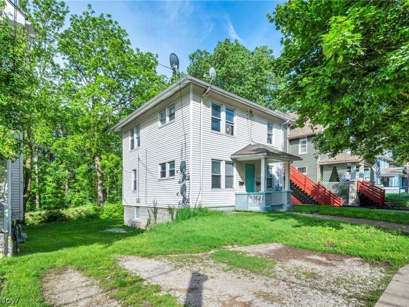 1282 Pondview Avenue, Akron, OH 44305 Photo 4