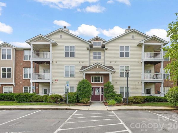 333 Westbend Drive, Charlotte, NC 28262