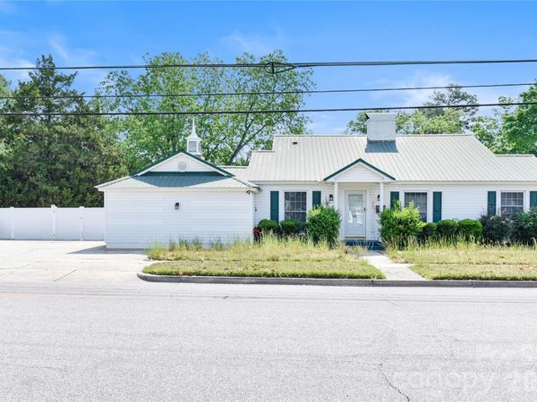 500 Godwin Avenue, Lumberton, NC 28358