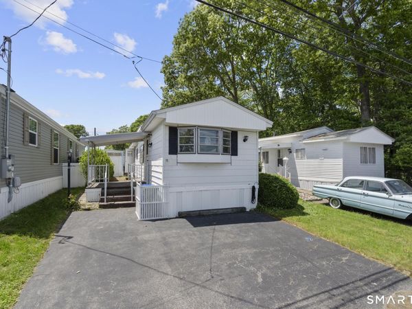 15 Broadway North, Westbrook, CT 06498