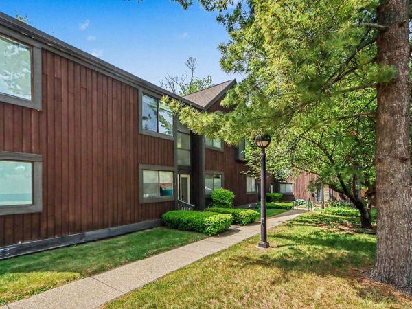 231 Durness Court, Unit A, Kalamazoo, MI 49006