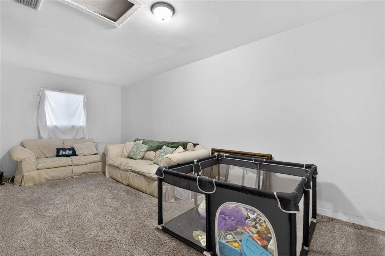 160 Mickler Drive Photo 16