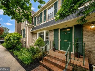432 N PARK DRIVE, ARLINGTON, VA 22203