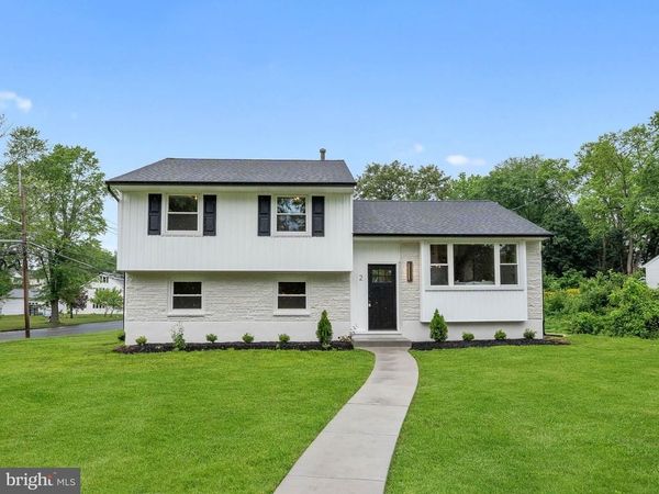 2 MANOR TERRACE, MOUNT HOLLY, NJ 08060