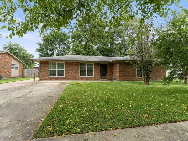 1831 Denver Dr, Baton Rouge, LA 70810