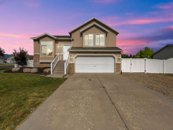 1108 N 3450 W, Layton, UT 84041