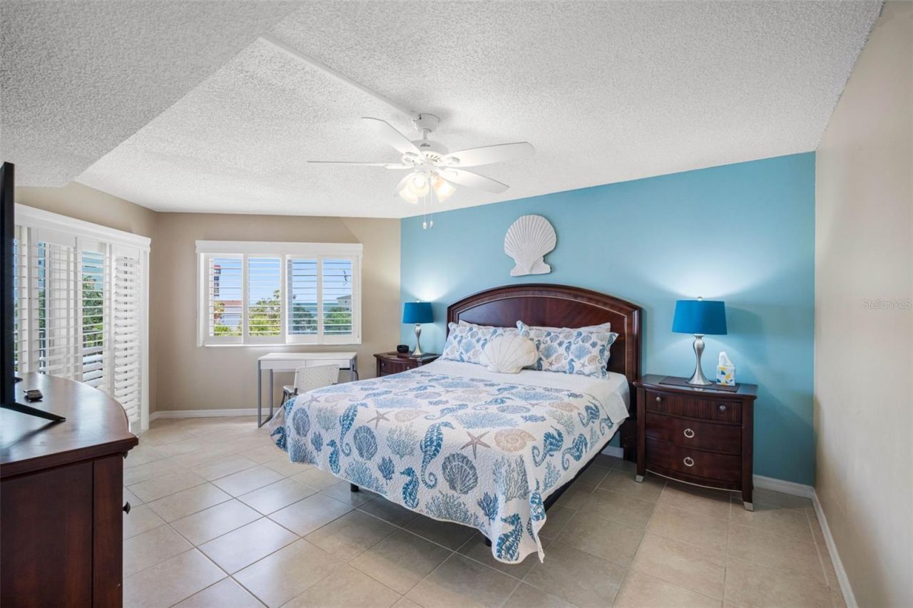 18400 Gulf Boulevard, Unit 1301, Indian Shores, FL 33785 Photo