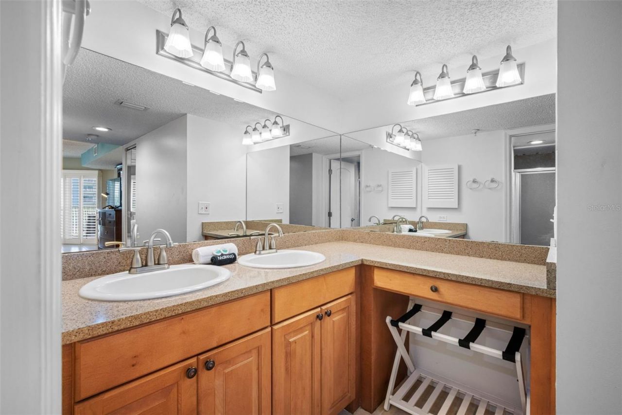 18400 Gulf Boulevard, Unit 1301, Indian Shores, FL 33785 Photo
