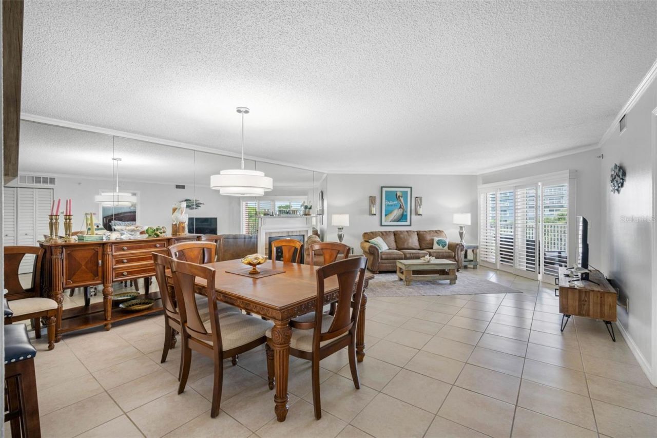 18400 Gulf Boulevard, Unit 1301, Indian Shores, FL 33785 Photo