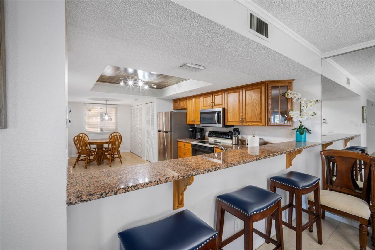 18400 Gulf Boulevard, Unit 1301, Indian Shores, FL 33785 Photo