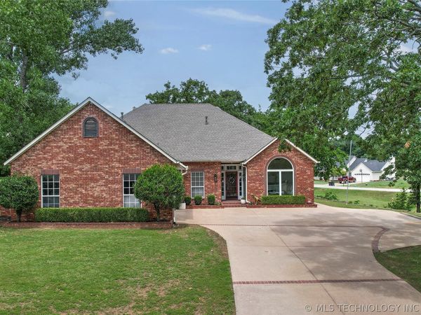 11914 S 1st Street W, Jenks, OK 74037