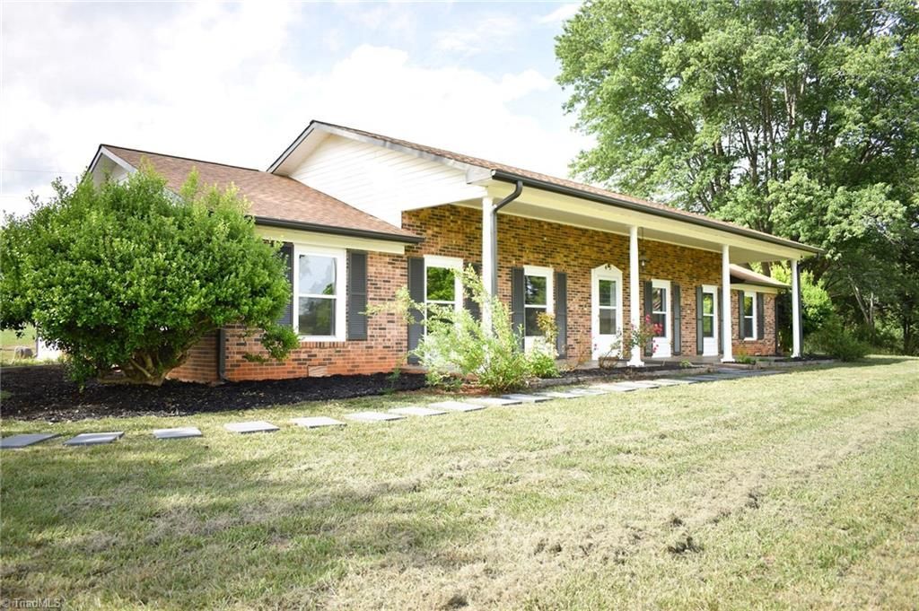 1185 Couchs Fish Lake Road, State Road, NC 28676 Main Photo