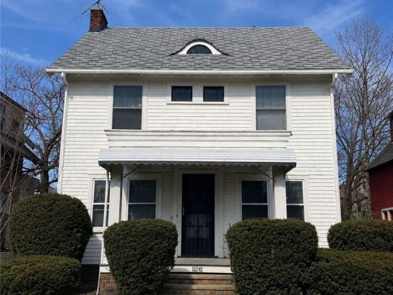 15242 Lake Shore Boulevard, Cleveland, OH 44110 Photo 1
