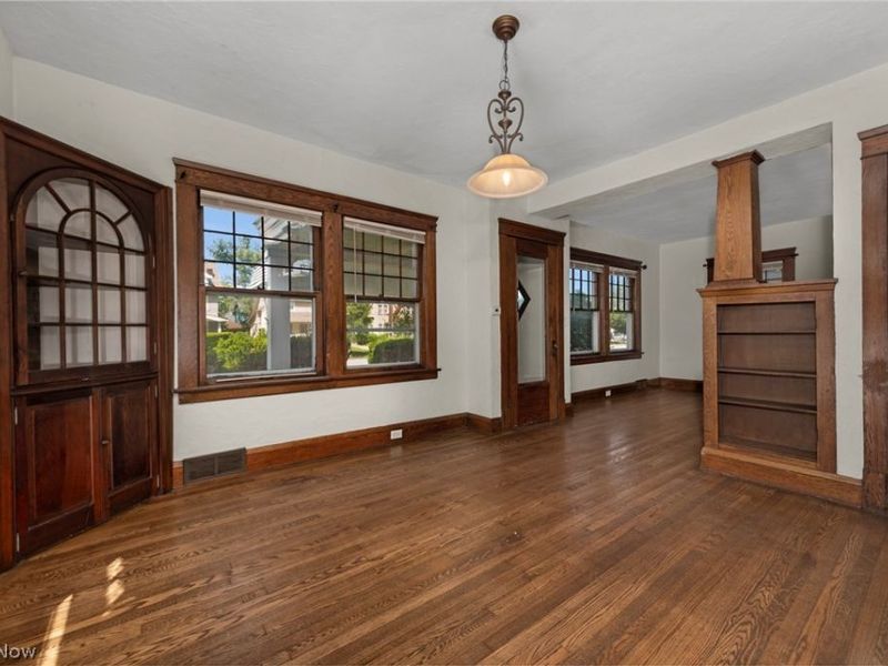 15242 Lake Shore Boulevard, Cleveland, OH 44110 Photo 10