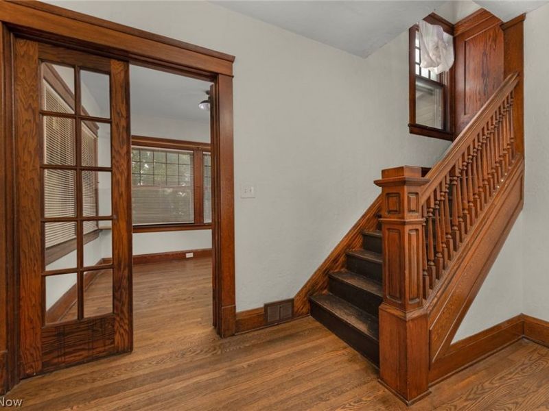 15242 Lake Shore Boulevard, Cleveland, OH 44110 Photo 18