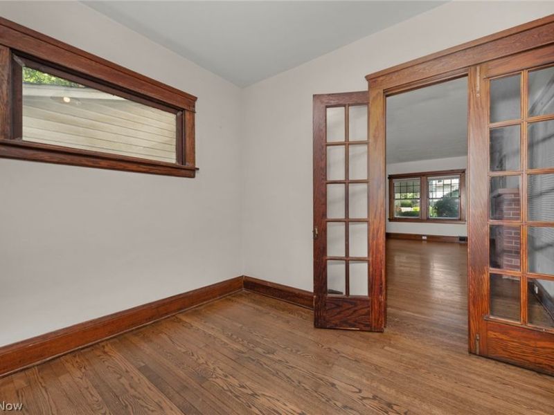 15242 Lake Shore Boulevard, Cleveland, OH 44110 Photo 22