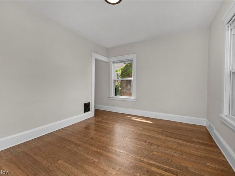 15242 Lake Shore Boulevard, Cleveland, OH 44110 Photo 27