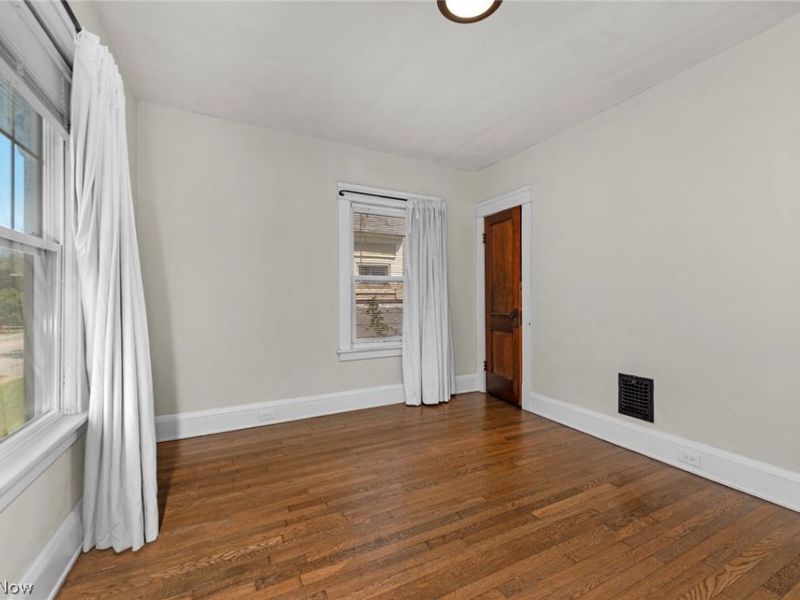 15242 Lake Shore Boulevard, Cleveland, OH 44110 Photo 30