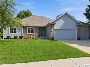 19502 Jones Street , Omaha, NE 68022
